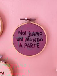 Image 1 of Telaio Un mondo a parte