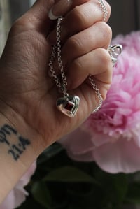 Image 2 of Garnet Sweetheart 