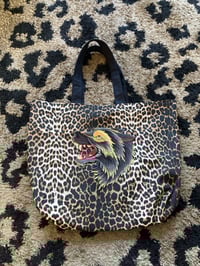 Image 6 of Extra large leopard embroidery patch tote bag