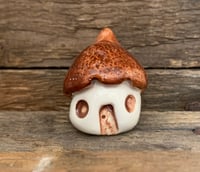 Image 6 of Little Acorn House or Leaf House