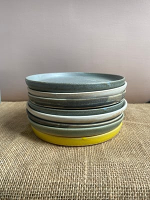 Image of small plate grey