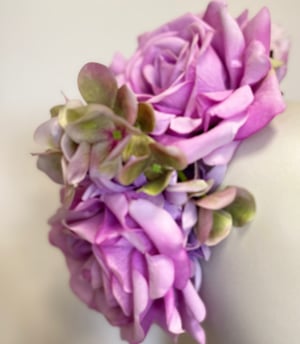 Image of Lilac roses & hydrangeas 