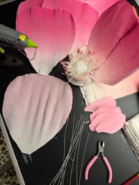 Image 18 of ACID BLOOM workshop