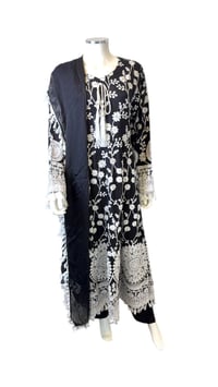Black embroidery dress 