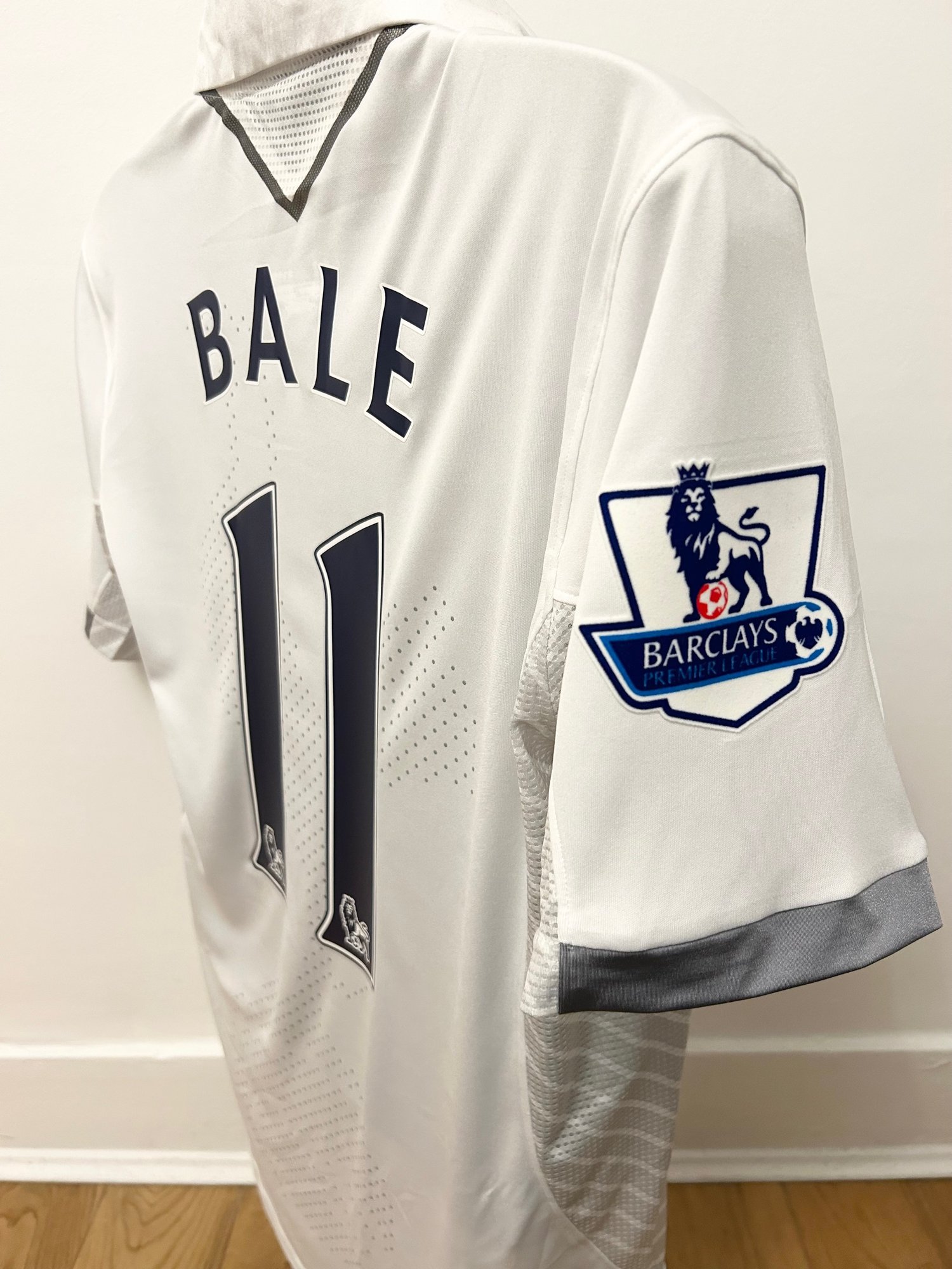 Image of Tottenham Hotspur “BALE 11” 2012/13 Home Shirt + PL patches, M