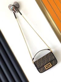 Image 2 of FEND! bag🤎