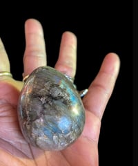 Image 4 of Labradorite Yoni eagg