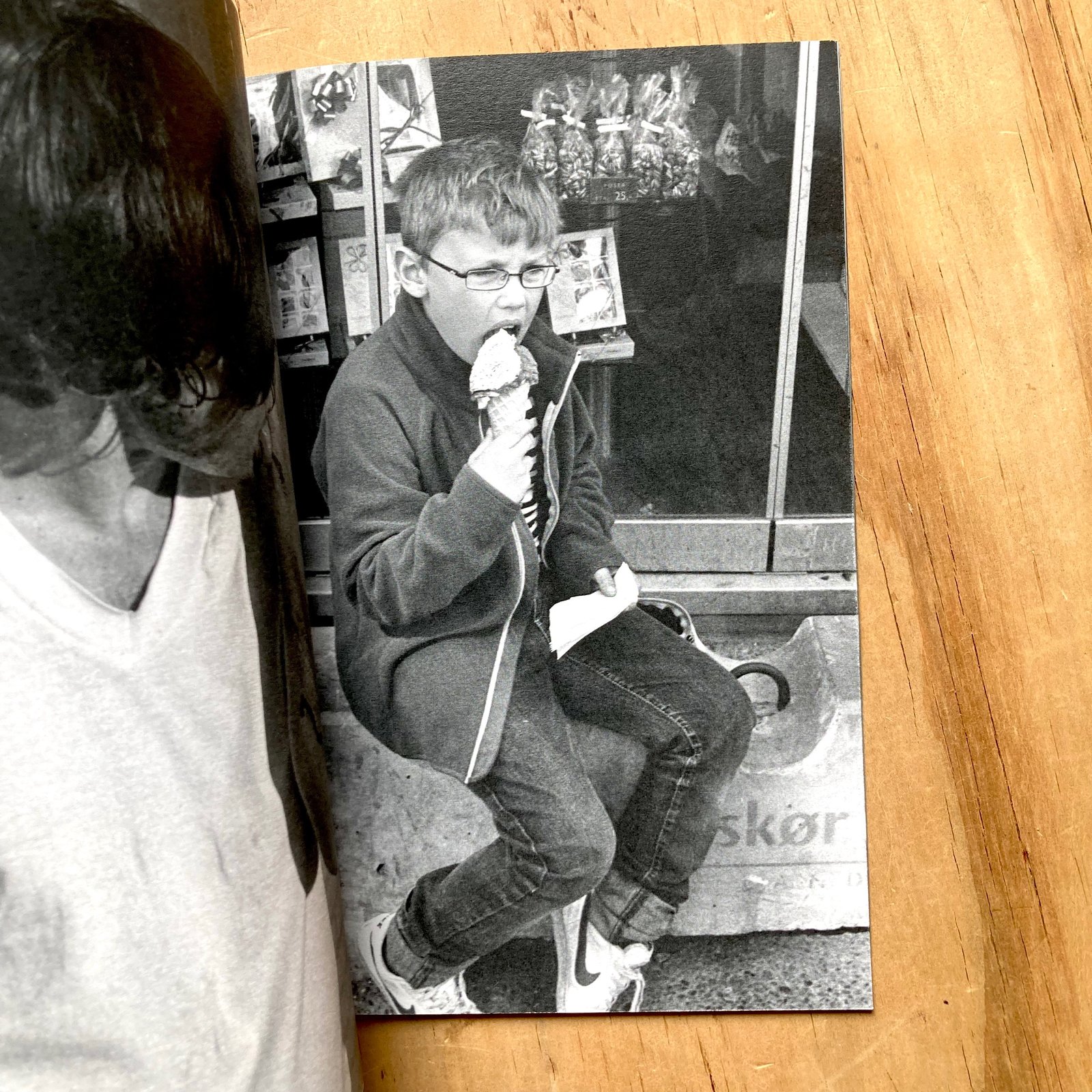 Ed Templeton 写真集 Amazon.co.jp: 写真集 ED TEMPLETON 「TEENAGE SMOKERS」 : おもちゃ