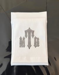 LIMITED EDITION DIAMOND TMB SLEEVE WHITE