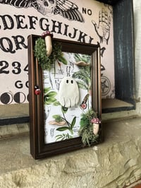 Image 3 of Plant Lover Ghost Frame