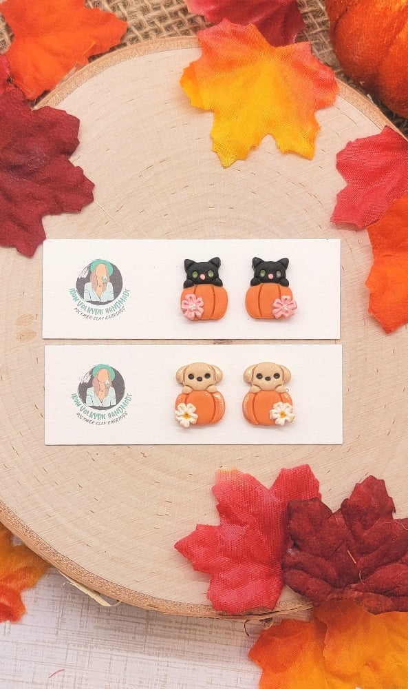 Image of Puppy + Kitty Pumpkin Studs
