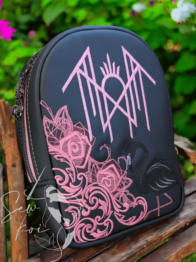 Image of Mav Sling - Black Flamingo