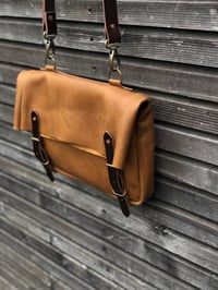Image 6 of Satchel made in oiled leather with adjustable shoulderstrap UNISEX