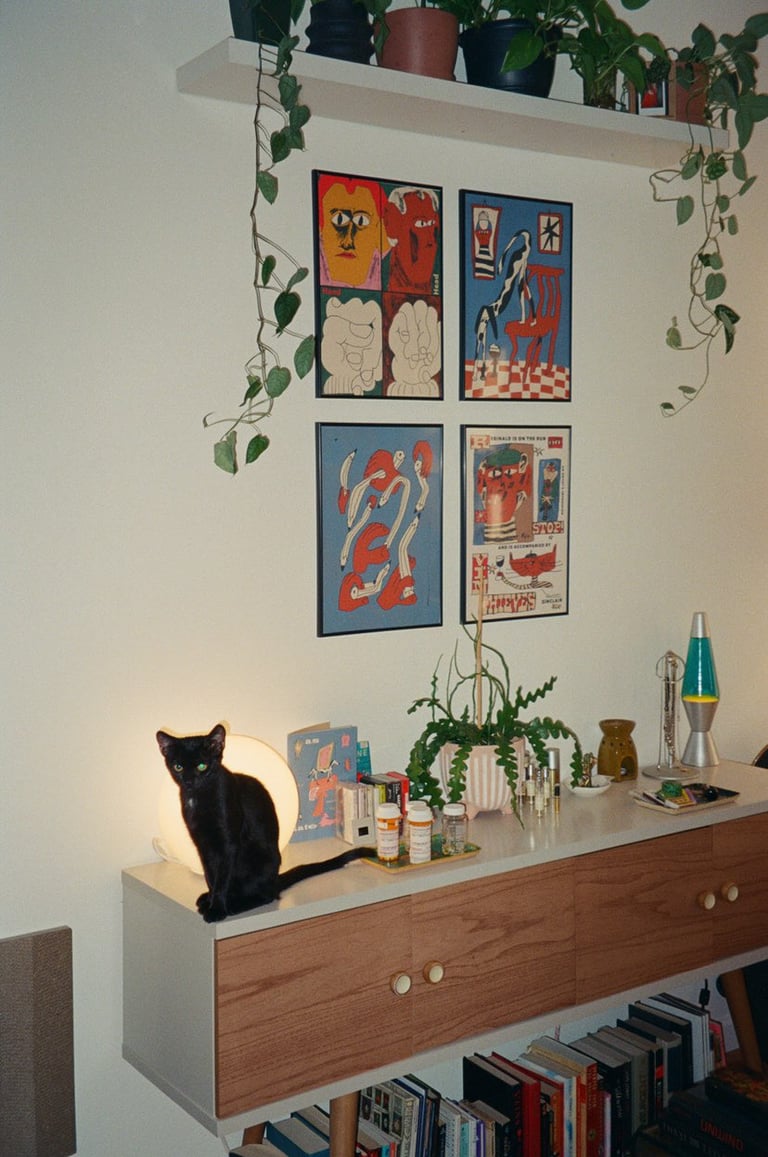 Head Hands - Giclée Print Image 2