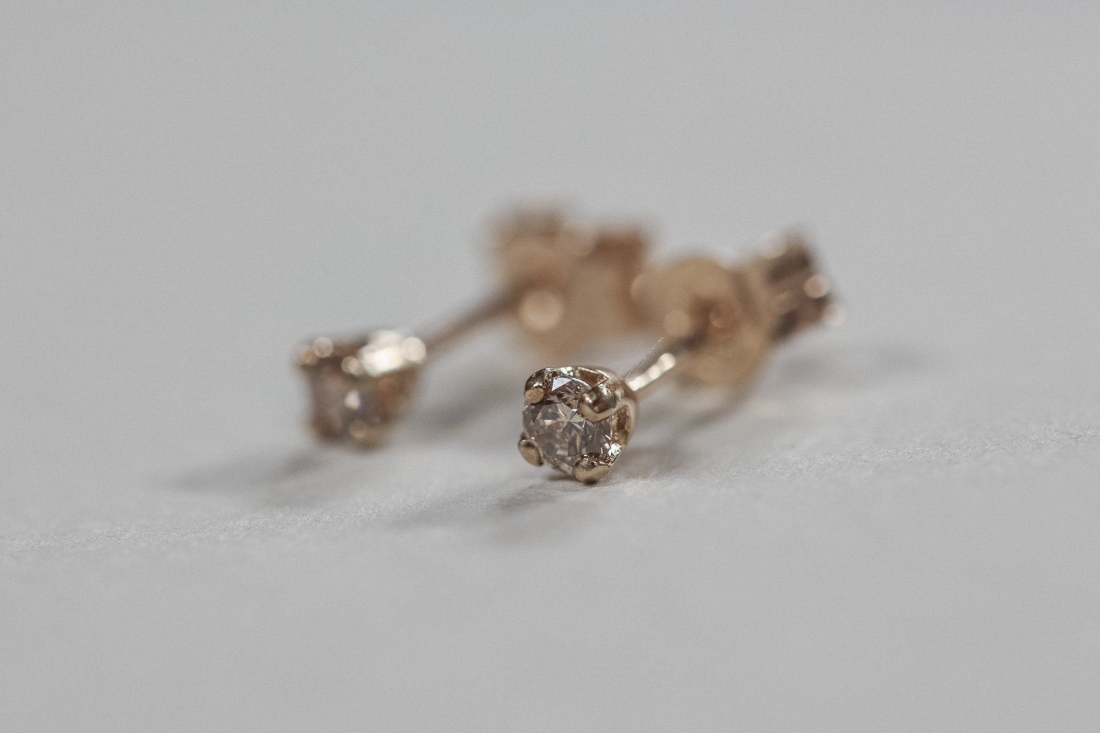 Small gold clearance diamond studs