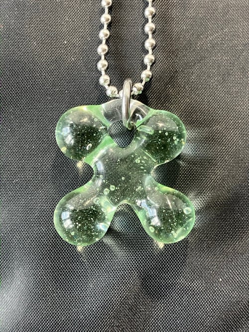 Image of almost clear clover 