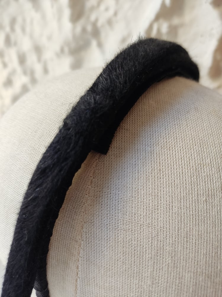 Image of Cerchietto fiocchetto sottile feltro nero