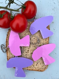 Image 2 of Mushroom keyring