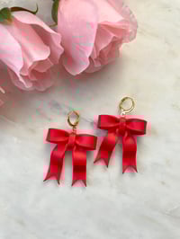 Image 6 of Large Bows