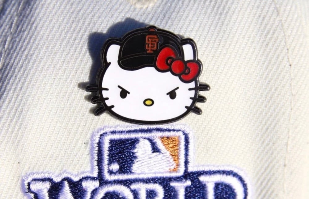 Hello Kitty SAN FRANCISCO 根付け CHINATOWN Hello Kitty San Francisco Giants Pin | BayFitteds
