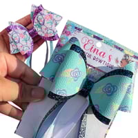 Image 1 of Frida Bow Diecut 1268