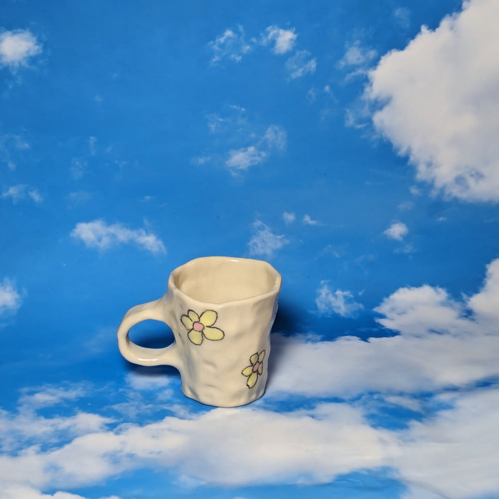 Image of buttercup daisy mug 