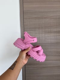 pink platform sandals 