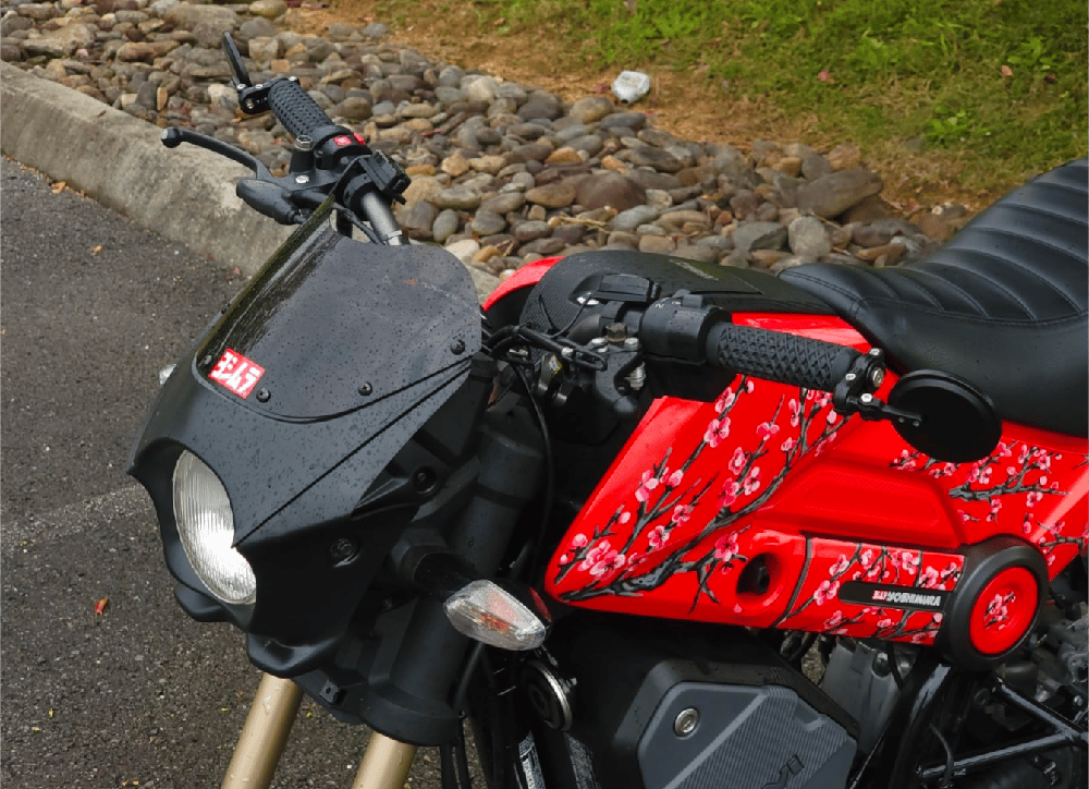 NAVi 110 Venom Cafe Black Fairing Windshield