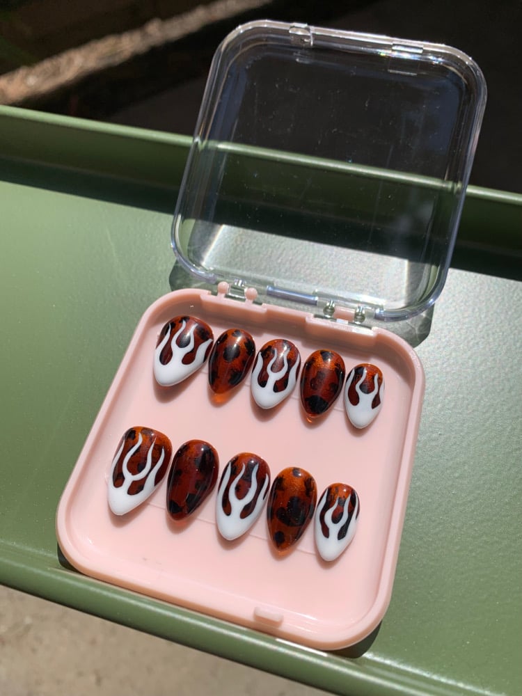 Image of Flame Nails