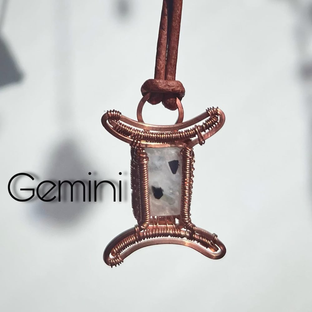 Image of Gemini Necklace 