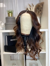 Image 9 of Vente flash BALAYAGE Miel choco  18’ closure 5x5 HD copy