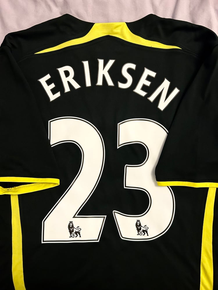 Image of Tottenham Hotspur “ERIKSEN 23” 2014/15 Away Shirt (L)