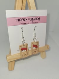 Mini guillotines