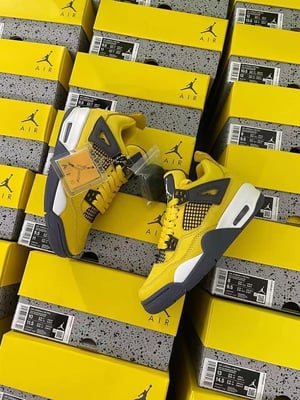 Image of Jordan 4 Lightning 
