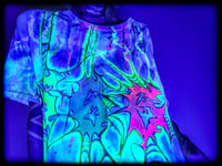 Image 10 of 666 UV TEe (large)