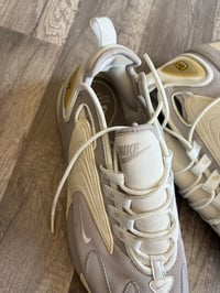 Image 2 of Nike White gray woman’s 