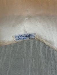 Image 13 of 1950s Bow Veil