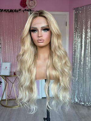 Image of human hair honey blonde (ready to ship)