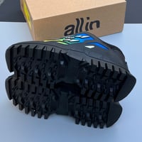 Image 5 of size: us10 uk9.5 eu44 cm28