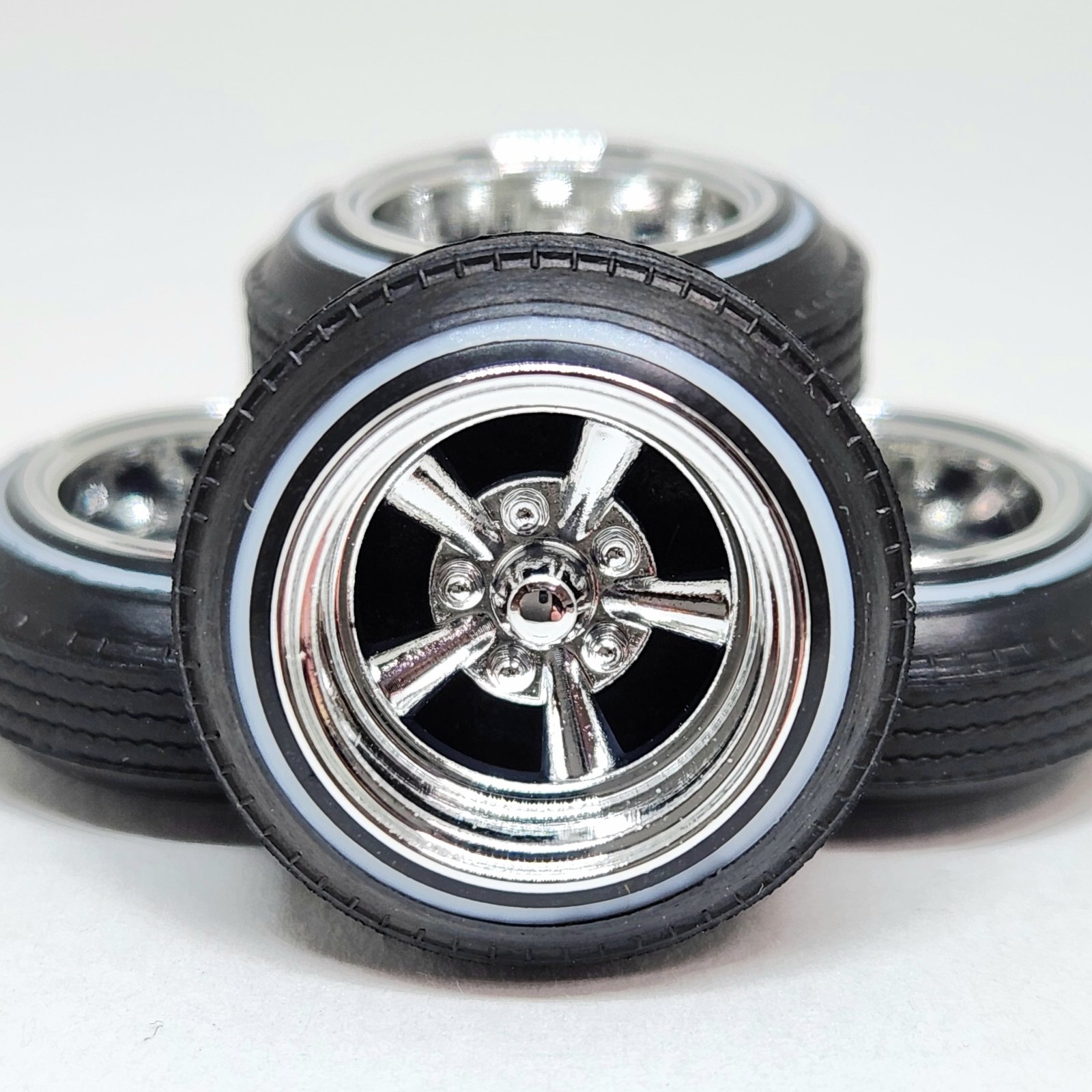 1:25 Supreme | Lowrider Model Car Parts