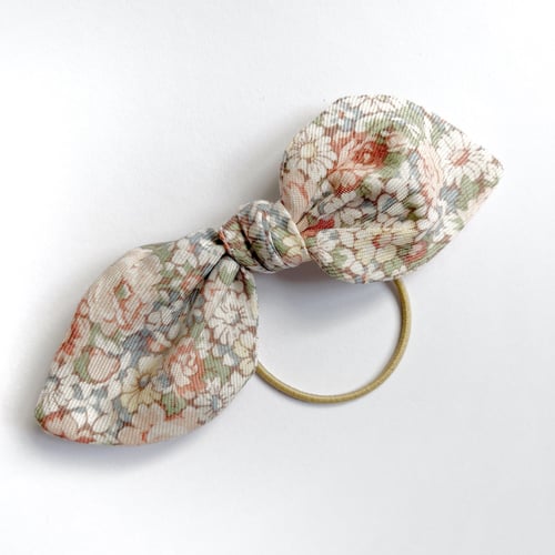 Image of Vinty Bowsie Hairtie: Floral