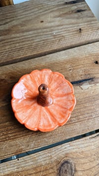 Image 8 of Incensario/Joyero con forma de Calabaza