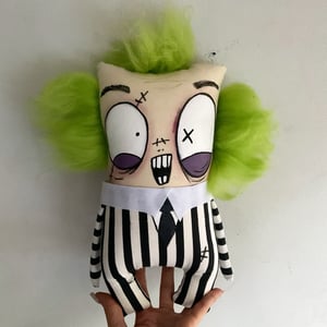 It’s Beetlejuice!!