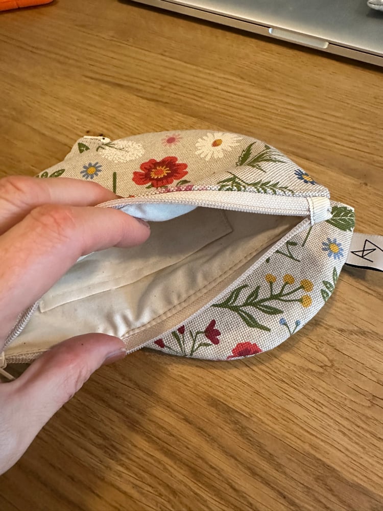 Image of AZ Halfmoon wallet