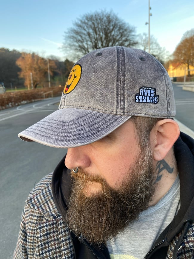 Antistylers Smiley Cap