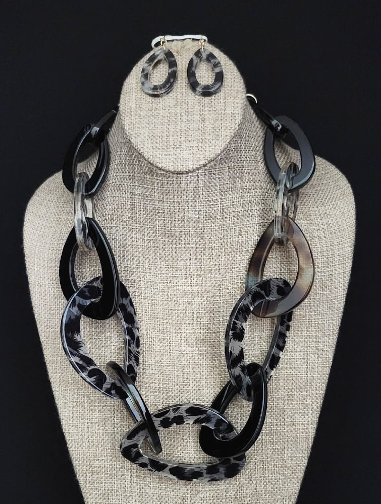 Image of Marbleized Necklace Set 