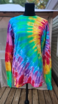 Image 1 of Medium Rainbow Freestyle