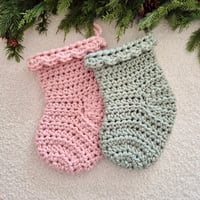 Image 4 of Pink Scallop Stocking Small & Large