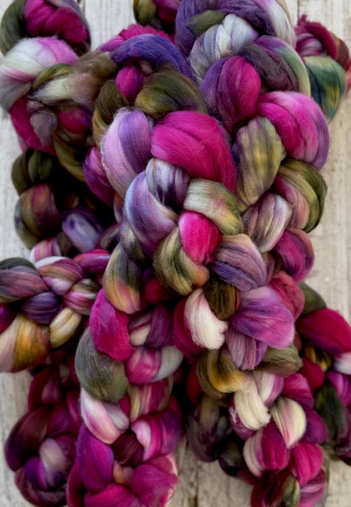 Sweet Pea, on Super Soft: 80% SW fine Merino, 20% Cashmere