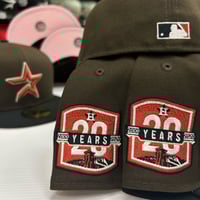 Image 3 of New Era 59Fifty Walnut Black Brick Pinky 20yrs